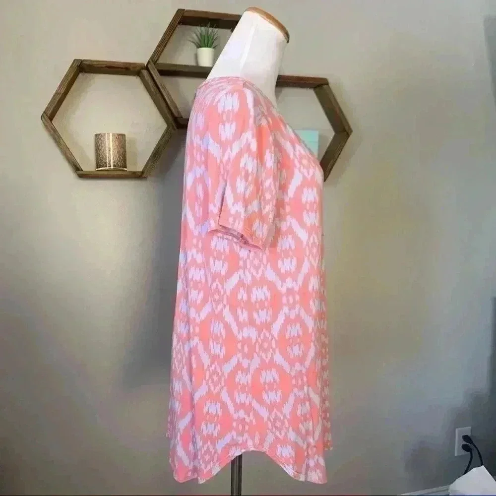 Market & Spruce pink and blue short sleeve tunic - Picture 2 of 6